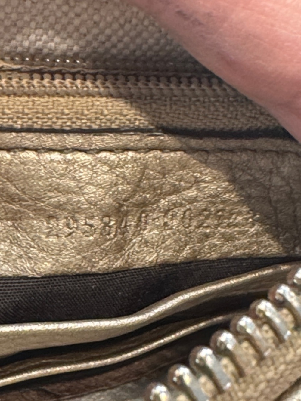 Authentic Gucci Metallic Pewter Leather Wristlet Clutch - Picture 14 of 14
